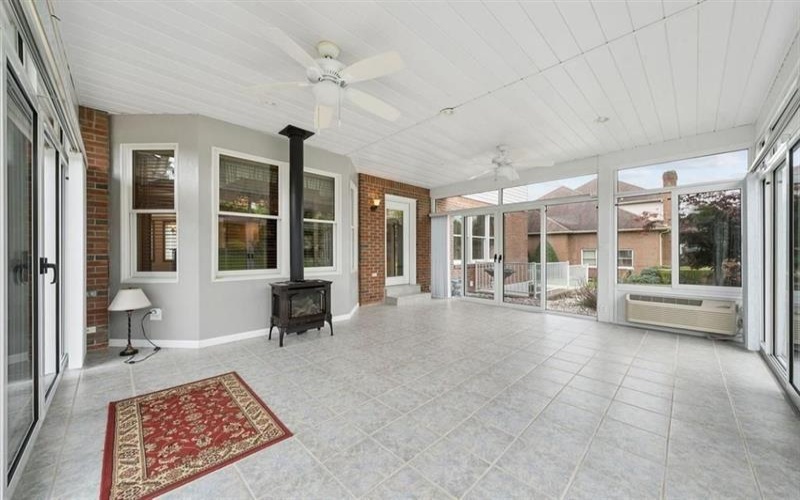 9470 Pembroke CIRCLE, 15601, 15642, 3 Bedrooms Bedrooms, 11 Rooms Rooms,3.1 BathroomsBathrooms,Residential,For Sale,Pembroke,1760932
