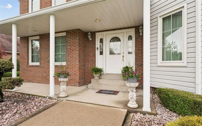 9470 Pembroke CIRCLE, 15601, 15642, 3 Bedrooms Bedrooms, 11 Rooms Rooms,3.1 BathroomsBathrooms,Residential,For Sale,Pembroke,1760932