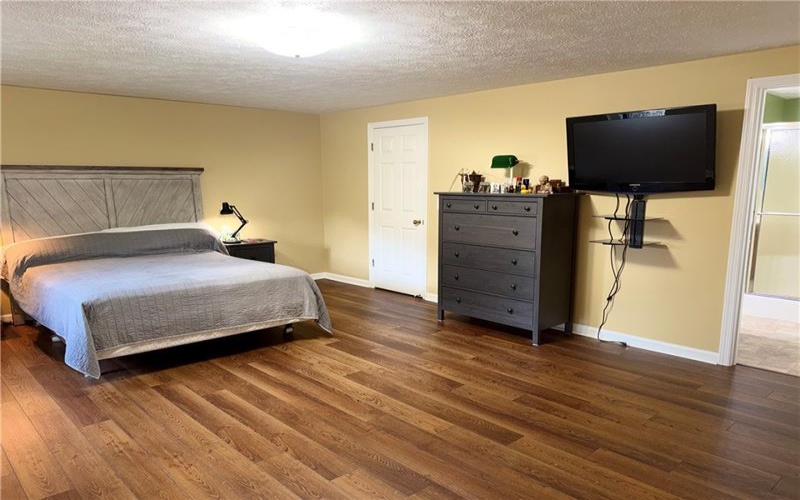 105 Woodstone Ln, New Kensington, 15068, 3 Bedrooms Bedrooms, 8 Rooms Rooms,2 BathroomsBathrooms,Residential,For Sale,Woodstone Ln,1760916
