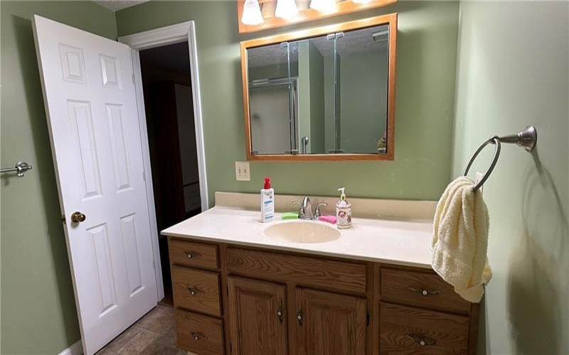105 Woodstone Ln, New Kensington, 15068, 3 Bedrooms Bedrooms, 8 Rooms Rooms,2 BathroomsBathrooms,Residential,For Sale,Woodstone Ln,1760916