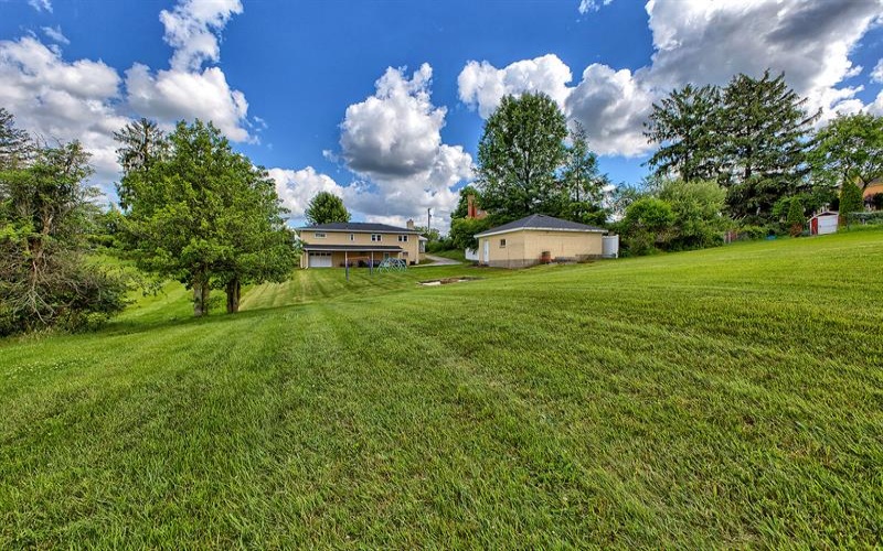 4373 State Rte 136, Greensburg, 15601, 3 Bedrooms Bedrooms, 8 Rooms Rooms,2.1 BathroomsBathrooms,Residential,For Sale,State Rte 136,1760978