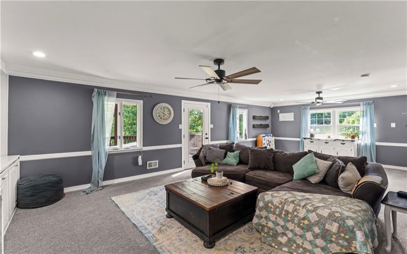 860 Mcmurray Rd, Venetia, 15367, 7 Bedrooms Bedrooms, 10 Rooms Rooms,3.1 BathroomsBathrooms,Residential,For Sale,Mcmurray Rd,1760582