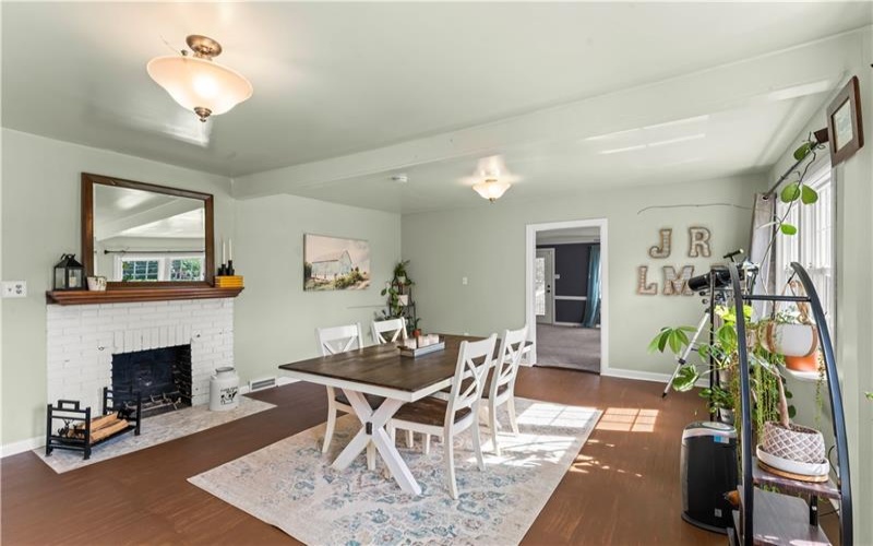 860 Mcmurray Rd, Venetia, 15367, 7 Bedrooms Bedrooms, 10 Rooms Rooms,3.1 BathroomsBathrooms,Residential,For Sale,Mcmurray Rd,1760582