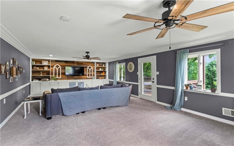 860 Mcmurray Rd, Venetia, 15367, 7 Bedrooms Bedrooms, 10 Rooms Rooms,3.1 BathroomsBathrooms,Residential,For Sale,Mcmurray Rd,1760582