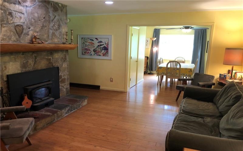 398 JEFFERSON TRAIL, Ohiopyle, 15470, 4 Bedrooms Bedrooms, 11 Rooms Rooms,1.2 BathroomsBathrooms,Residential,For Sale,JEFFERSON TRAIL,1760947