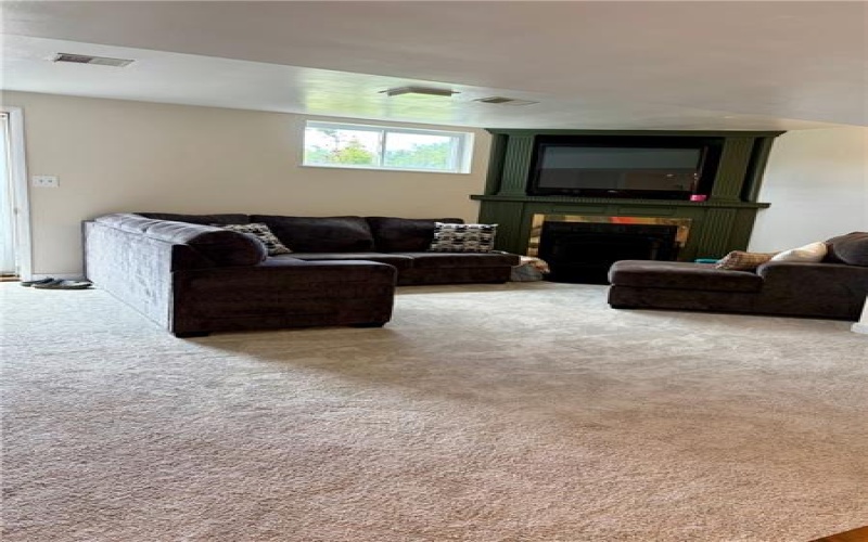 19 Belmeade Ter, Uniontown, 15401, 3 Bedrooms Bedrooms, ,1.2 BathroomsBathrooms,Residential,For Sale,Belmeade Ter,1760981