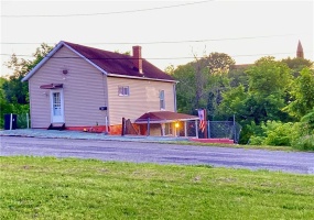 411 Rostraver St, Monessen, 15062, 2 Bedrooms Bedrooms, ,1 BathroomBathrooms,Residential,For Sale,Rostraver St,1760993 411 Rostraver St, Monessen, 15062, 2 Bedrooms Bedrooms, ,1 BathroomBathrooms,Residential,For Sale,Rostraver St,1760993