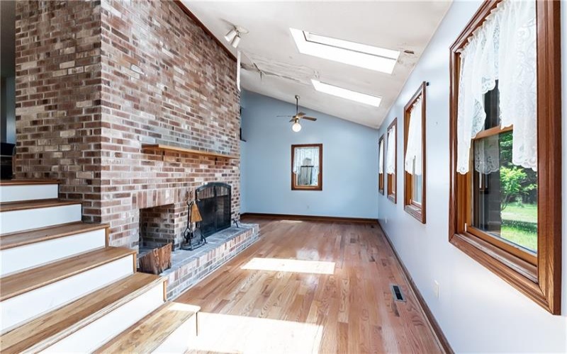 214 Bortz Road, Point Marion, 15474, 3 Bedrooms Bedrooms, 8 Rooms Rooms,2.1 BathroomsBathrooms,Residential,For Sale,Bortz Road,1759754