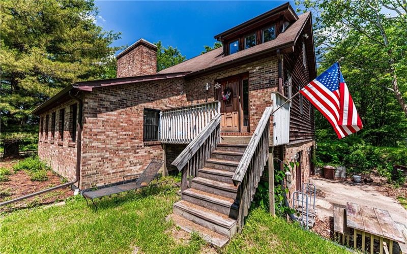 214 Bortz Road, Point Marion, 15474, 3 Bedrooms Bedrooms, 8 Rooms Rooms,2.1 BathroomsBathrooms,Residential,For Sale,Bortz Road,1759754