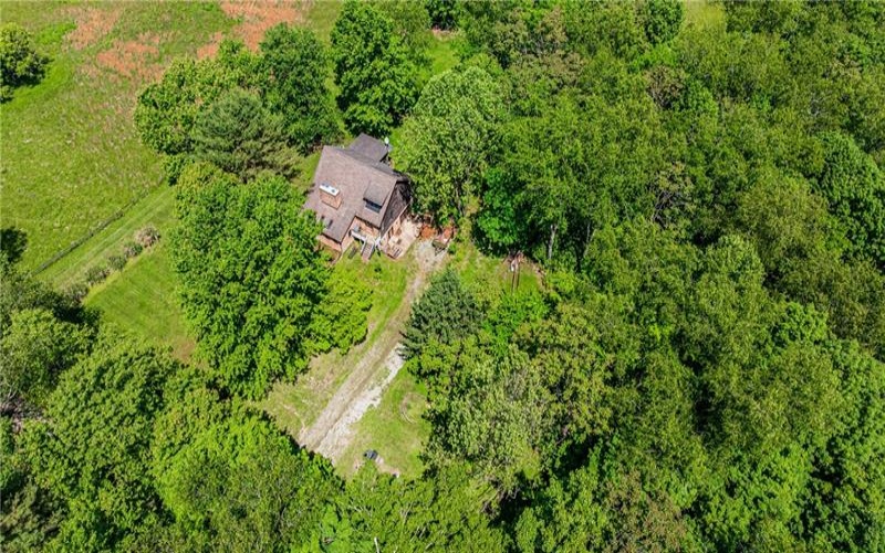 214 Bortz Road, Point Marion, 15474, 3 Bedrooms Bedrooms, 8 Rooms Rooms,2.1 BathroomsBathrooms,Residential,For Sale,Bortz Road,1759754