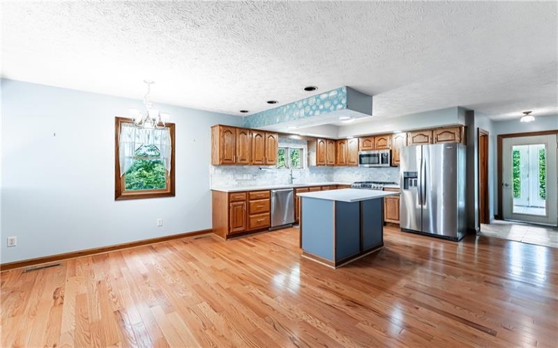 214 Bortz Road, Point Marion, 15474, 3 Bedrooms Bedrooms, 8 Rooms Rooms,2.1 BathroomsBathrooms,Residential,For Sale,Bortz Road,1759754