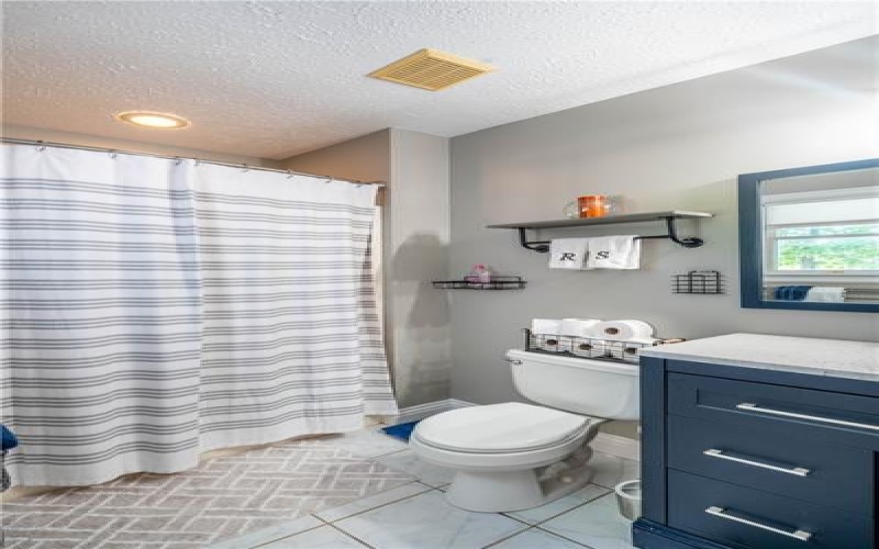 228 Country View Drive, Lower Burrell, 15068, 3 Bedrooms Bedrooms, 11 Rooms Rooms,3 BathroomsBathrooms,Residential,For Sale,Country View Drive,1760984