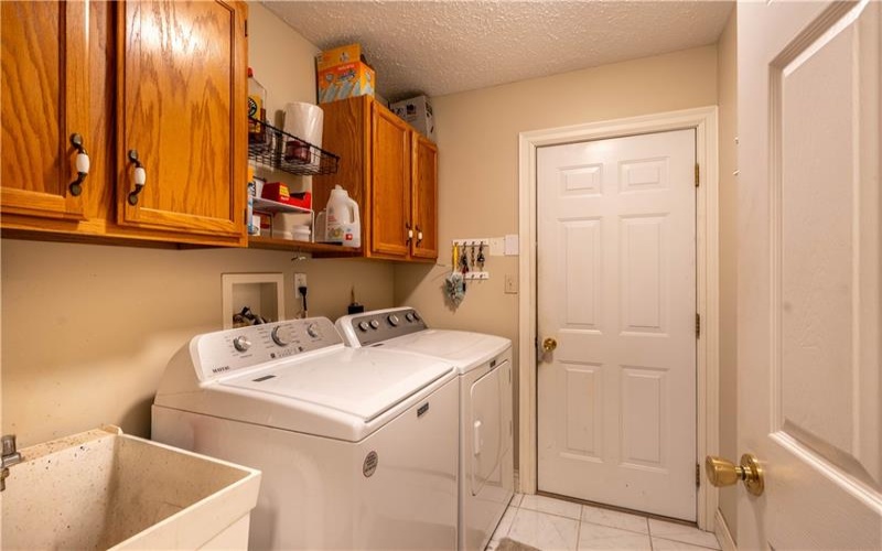 228 Country View Drive, Lower Burrell, 15068, 3 Bedrooms Bedrooms, 11 Rooms Rooms,3 BathroomsBathrooms,Residential,For Sale,Country View Drive,1760984