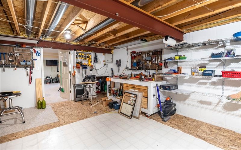 228 Country View Drive, Lower Burrell, 15068, 3 Bedrooms Bedrooms, 11 Rooms Rooms,3 BathroomsBathrooms,Residential,For Sale,Country View Drive,1760984