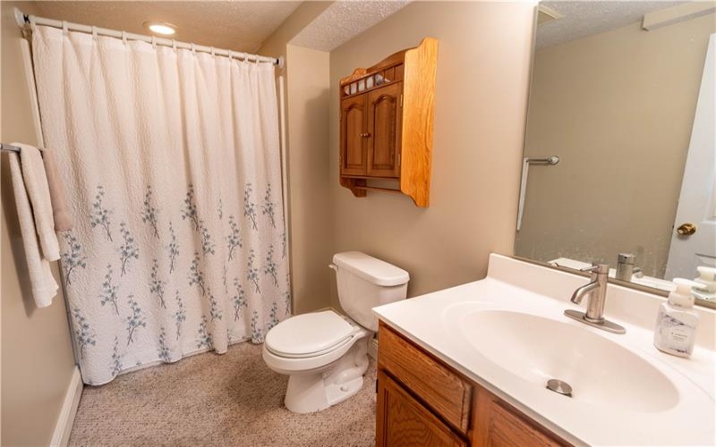 228 Country View Drive, Lower Burrell, 15068, 3 Bedrooms Bedrooms, 11 Rooms Rooms,3 BathroomsBathrooms,Residential,For Sale,Country View Drive,1760984