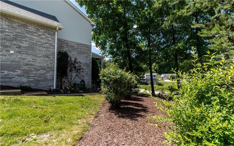 228 Country View Drive, Lower Burrell, 15068, 3 Bedrooms Bedrooms, 11 Rooms Rooms,3 BathroomsBathrooms,Residential,For Sale,Country View Drive,1760984