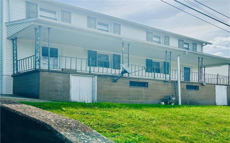 152/154 Lincoln St, Cokeburg, 15324, 4 Bedrooms Bedrooms, ,1 BathroomBathrooms,Residential,For Sale,Lincoln St,1761010