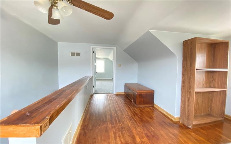11 Washington Dr, Monessen, 15062, 3 Bedrooms Bedrooms, 9 Rooms Rooms,2 BathroomsBathrooms,Residential,For Sale,Washington Dr,1760149