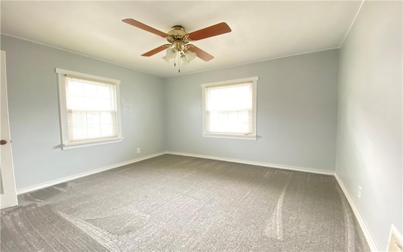 11 Washington Dr, Monessen, 15062, 3 Bedrooms Bedrooms, 9 Rooms Rooms,2 BathroomsBathrooms,Residential,For Sale,Washington Dr,1760149