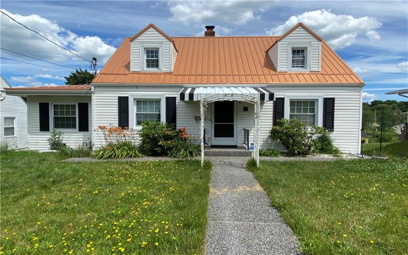 11 Washington Dr, Monessen, 15062, 3 Bedrooms Bedrooms, 9 Rooms Rooms,2 BathroomsBathrooms,Residential,For Sale,Washington Dr,1760149
