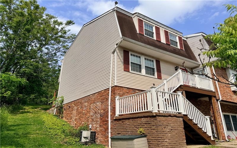 319 Hunting Creek Rd, Canonsburg, 15317, 2 Bedrooms Bedrooms, 7 Rooms Rooms,1.1 BathroomsBathrooms,Residential,For Sale,Hunting Creek Rd,1758772