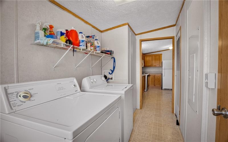 424 Castle Rd, Washington, 15301, 3 Bedrooms Bedrooms, 6 Rooms Rooms,2 BathroomsBathrooms,Residential,For Sale,Castle Rd,1760797