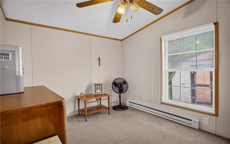 424 Castle Rd, Washington, 15301, 3 Bedrooms Bedrooms, 6 Rooms Rooms,2 BathroomsBathrooms,Residential,For Sale,Castle Rd,1760797