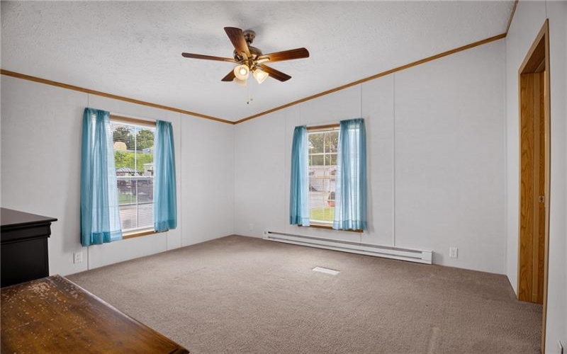 424 Castle Rd, Washington, 15301, 3 Bedrooms Bedrooms, 6 Rooms Rooms,2 BathroomsBathrooms,Residential,For Sale,Castle Rd,1760797