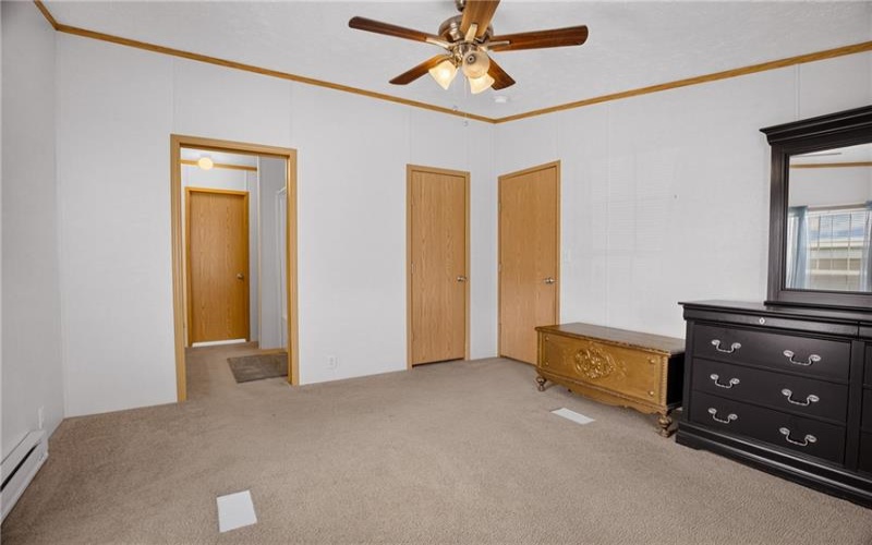 424 Castle Rd, Washington, 15301, 3 Bedrooms Bedrooms, 6 Rooms Rooms,2 BathroomsBathrooms,Residential,For Sale,Castle Rd,1760797