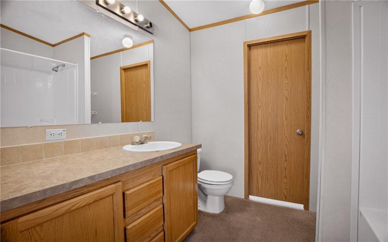 424 Castle Rd, Washington, 15301, 3 Bedrooms Bedrooms, 6 Rooms Rooms,2 BathroomsBathrooms,Residential,For Sale,Castle Rd,1760797