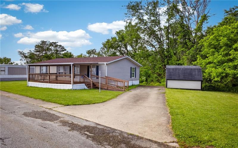 424 Castle Rd, Washington, 15301, 3 Bedrooms Bedrooms, 6 Rooms Rooms,2 BathroomsBathrooms,Residential,For Sale,Castle Rd,1760797