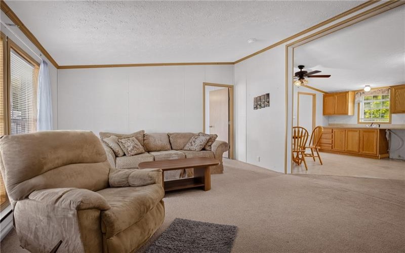 424 Castle Rd, Washington, 15301, 3 Bedrooms Bedrooms, 6 Rooms Rooms,2 BathroomsBathrooms,Residential,For Sale,Castle Rd,1760797