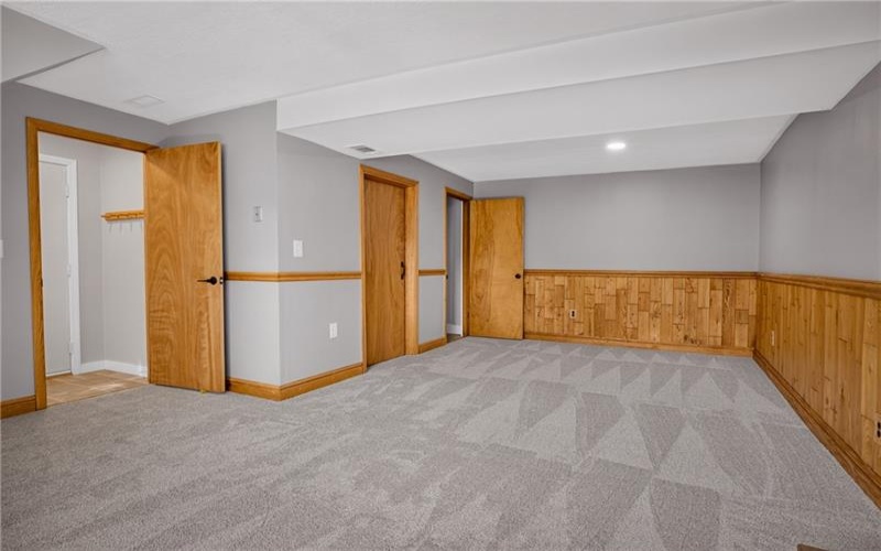 190 Deer Dr, Washington, 15301, 3 Bedrooms Bedrooms, 8 Rooms Rooms,2.1 BathroomsBathrooms,Residential,For Sale,Deer Dr,1760847