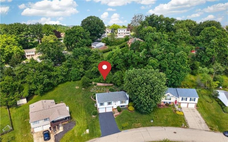190 Deer Dr, Washington, 15301, 3 Bedrooms Bedrooms, 8 Rooms Rooms,2.1 BathroomsBathrooms,Residential,For Sale,Deer Dr,1760847