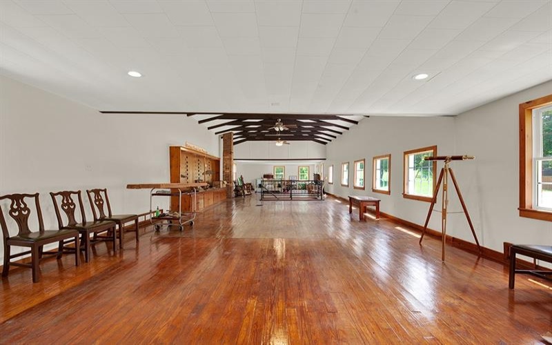 1099 Gravel Hill Rd, Ligonier, 15658, ,Residential,For Sale,Gravel Hill Rd,1760890