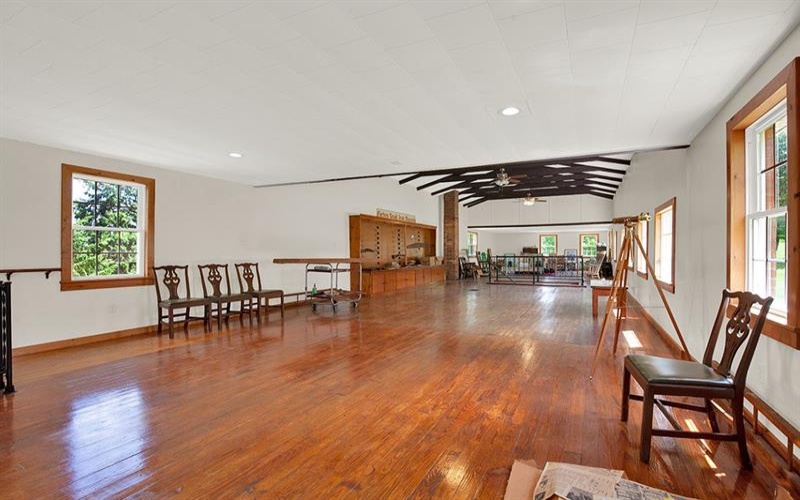 1099 Gravel Hill Rd, Ligonier, 15658, ,Residential,For Sale,Gravel Hill Rd,1760890