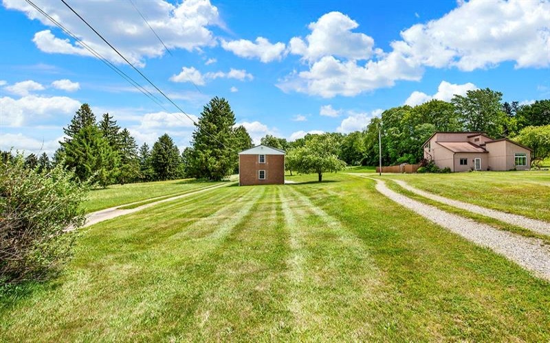 1099 Gravel Hill Rd, Ligonier, 15658, ,Residential,For Sale,Gravel Hill Rd,1760890