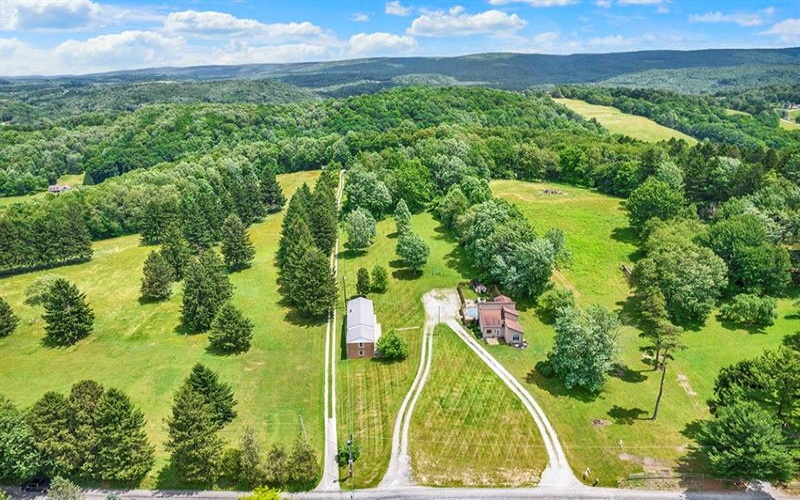 1099 Gravel Hill Rd, Ligonier, 15658, ,Residential,For Sale,Gravel Hill Rd,1760890