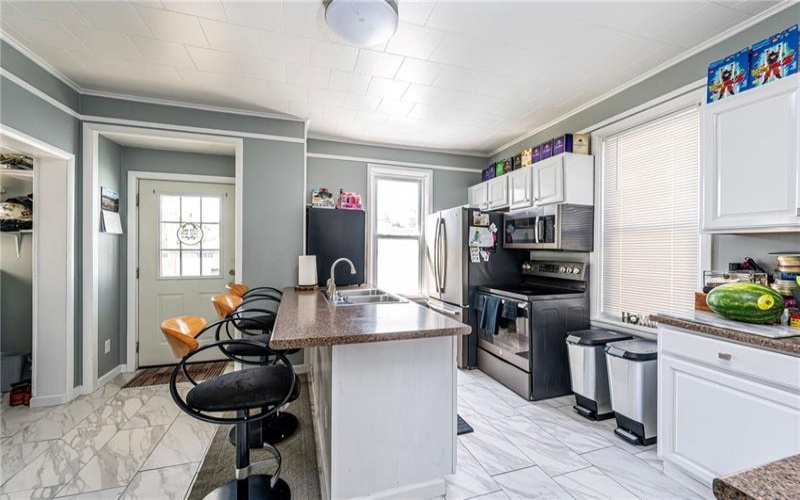 27 Oak St, Latrobe, 15650, 3 Bedrooms Bedrooms, 8 Rooms Rooms,1.1 BathroomsBathrooms,Residential,For Sale,Oak St,1760997