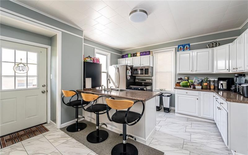 27 Oak St, Latrobe, 15650, 3 Bedrooms Bedrooms, 8 Rooms Rooms,1.1 BathroomsBathrooms,Residential,For Sale,Oak St,1760997