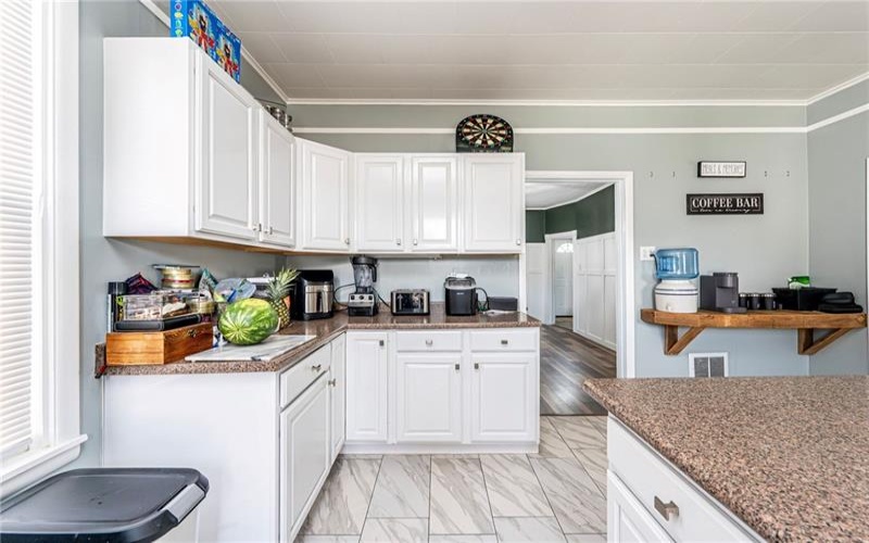 27 Oak St, Latrobe, 15650, 3 Bedrooms Bedrooms, 8 Rooms Rooms,1.1 BathroomsBathrooms,Residential,For Sale,Oak St,1760997