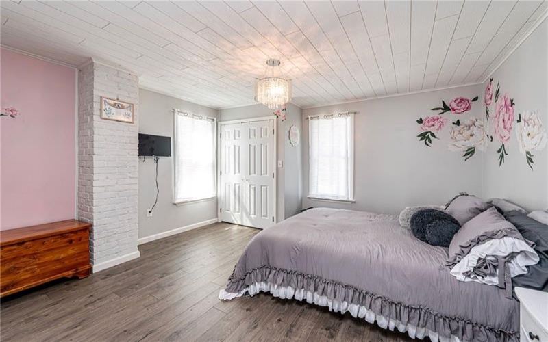 27 Oak St, Latrobe, 15650, 3 Bedrooms Bedrooms, 8 Rooms Rooms,1.1 BathroomsBathrooms,Residential,For Sale,Oak St,1760997