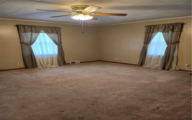 19 Oak Street, Fairchance, 15436, 3 Bedrooms Bedrooms, 7 Rooms Rooms,1 BathroomBathrooms,Residential,For Sale,Oak Street,1761028