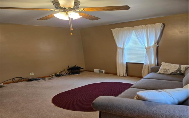 19 Oak Street, Fairchance, 15436, 3 Bedrooms Bedrooms, 7 Rooms Rooms,1 BathroomBathrooms,Residential,For Sale,Oak Street,1761028