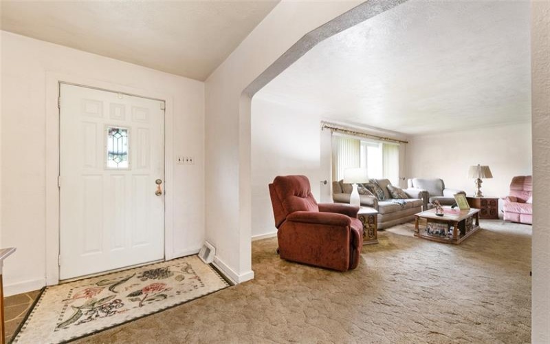 3520 Pittsburgh Road, Perryopolis, 15473, 3 Bedrooms Bedrooms, 9 Rooms Rooms,1 BathroomBathrooms,Residential,For Sale,Pittsburgh Road,1761048
