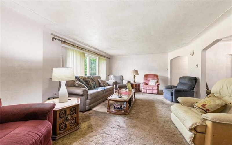 3520 Pittsburgh Road, Perryopolis, 15473, 3 Bedrooms Bedrooms, 9 Rooms Rooms,1 BathroomBathrooms,Residential,For Sale,Pittsburgh Road,1761048