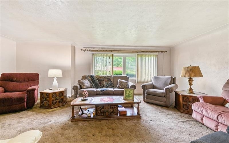 3520 Pittsburgh Road, Perryopolis, 15473, 3 Bedrooms Bedrooms, 9 Rooms Rooms,1 BathroomBathrooms,Residential,For Sale,Pittsburgh Road,1761048