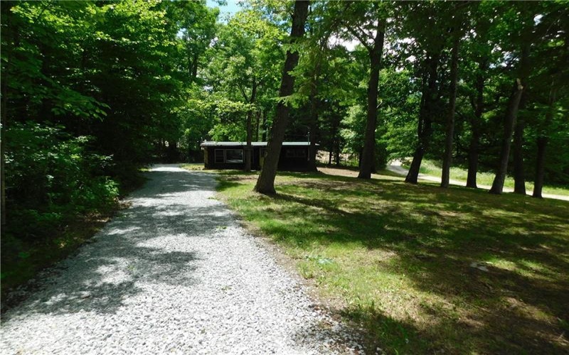 170 Maple Summit Road, Mill Run, 15464, 2 Bedrooms Bedrooms, ,1 BathroomBathrooms,Residential,For Sale,Maple Summit Road,1761065