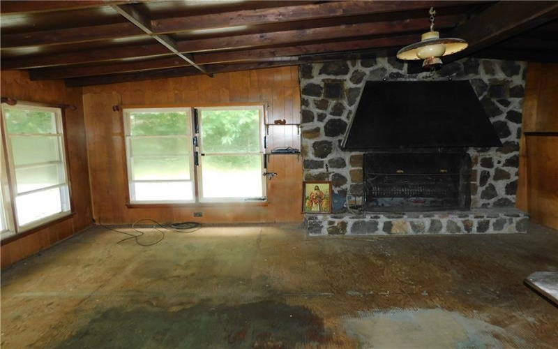 170 Maple Summit Road, Mill Run, 15464, 2 Bedrooms Bedrooms, ,1 BathroomBathrooms,Residential,For Sale,Maple Summit Road,1761065