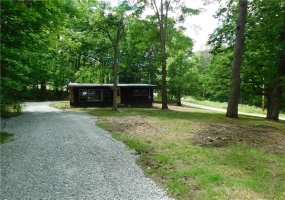 170 Maple Summit Road, Mill Run, 15464, 2 Bedrooms Bedrooms, ,1 BathroomBathrooms,Residential,For Sale,Maple Summit Road,1761065